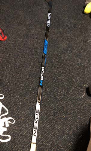 New Nexus 6000 Hockey Stick Lefty Mid Intermediate