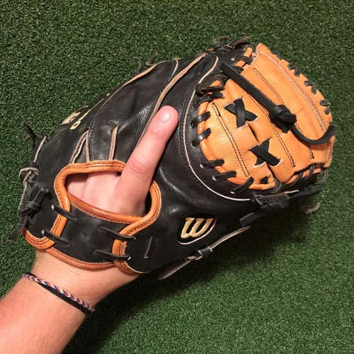 Wilson A2000 32.5 Inch Pudge Catchers Mitt