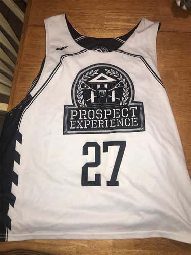 Lacrosse pinnie