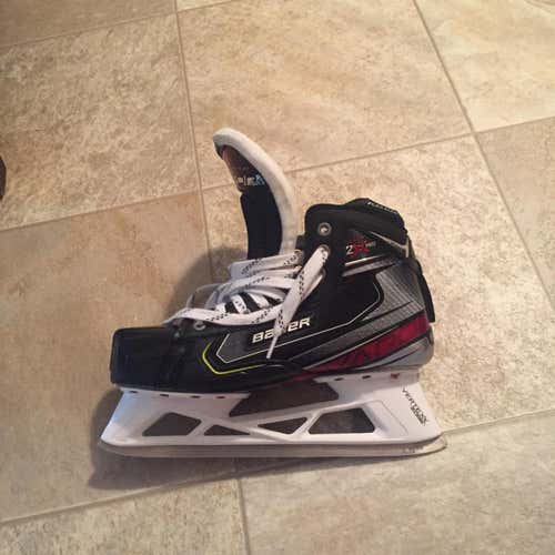 New Vapor 2x Pro Hockey Goalie Skates Senior  Size 9.5