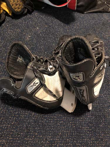 4k Hockey Skates Senior  Size 9