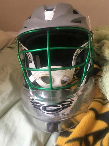 Cascade S Goalie Helmet / Barely Used