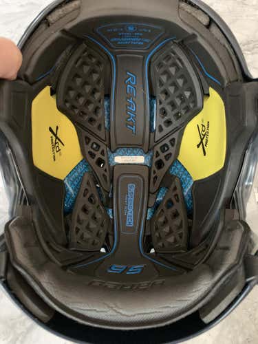 New Bauer Re-Akt 95 Helmet