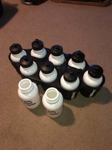 Used Team Hockey Water Bottle Set With Carrier 8 Bottles