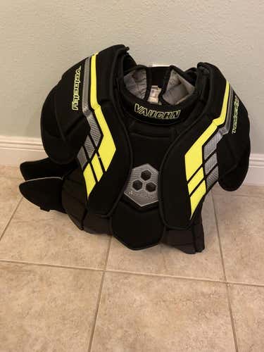 Vaughn Velocity VE8 Pro Goalie Chest Protector Senior