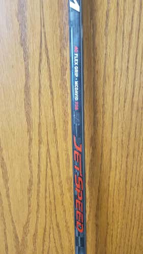Like New CCM JetSpeed Hockey Stick Righty Junior 40 Flex McDavid P28
