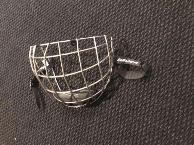 New Bauer Re-Akt Cage Cages, Visors & Shields Junior