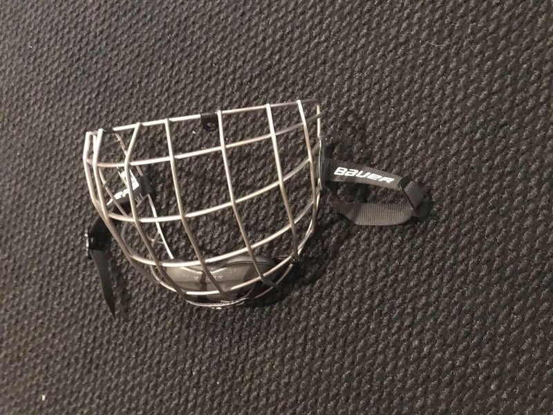 New Bauer Re-Akt Cage Cages, Visors & Shields Junior