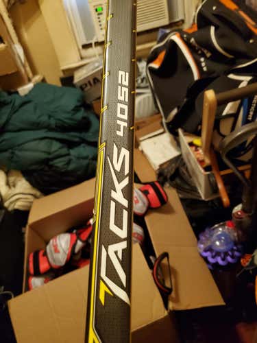 CCM 4092 Hockey Stick Righty Mid Senior