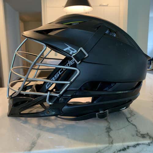 Black Cascade R Helmet