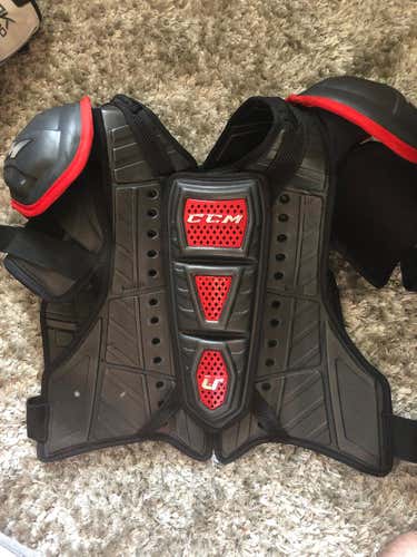 CCM U+ CL Shoulder Pads Senior Pro Stock