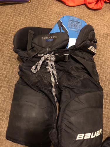 Nexus 1000 Hockey Pants Junior Medium Black
