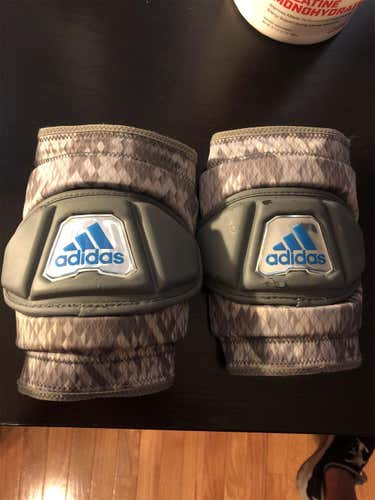 Quinnipiac Issued FREAK Arm Pads