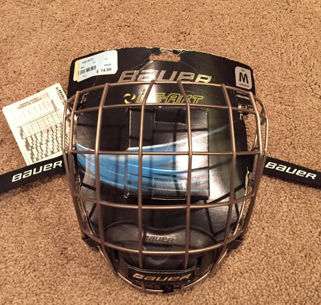 (NEW) BAUER RE AKT TITANIUM SENIOR MEDIUM CAGE