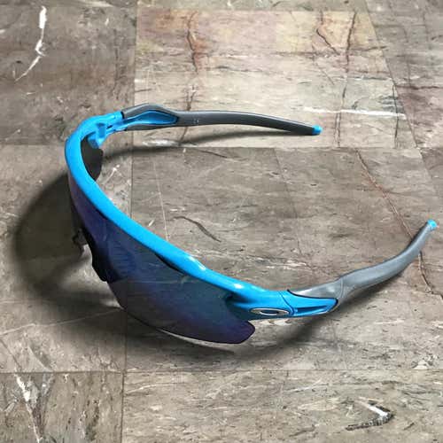 Oakley Radar EV Pitch Sunglasses - Sapphire Polarized Lenses