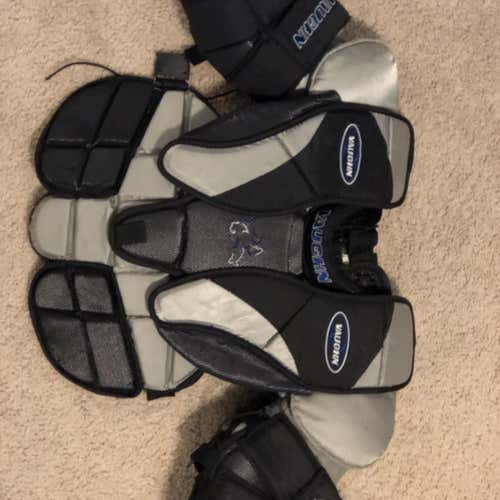 Vaughn Goalie Chest Protector Intermediate/Junior