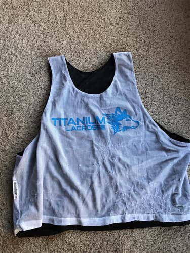 Titanium Adult L/XL Lacrosse Pinnie