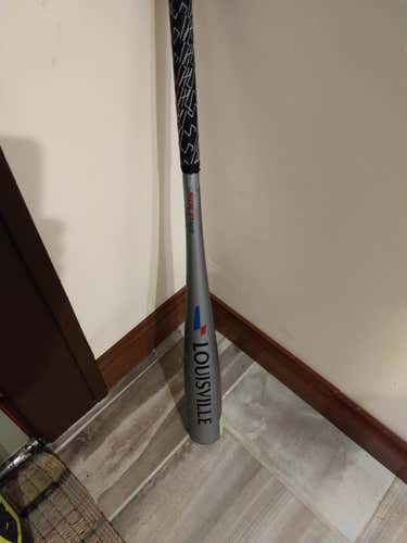 Louisville Slugger Solo Bat