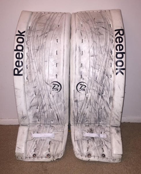 Reebok Premier 4 18K Goalie Leg Pads 33+3