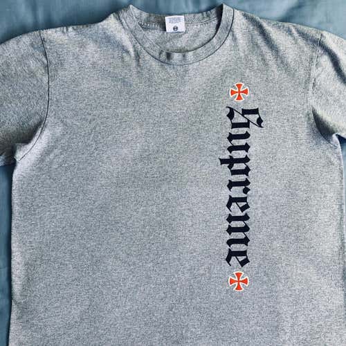 Authentic Supreme Independent T-shirt
