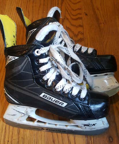 Bauer Supreme 150 Hockey Skates Junior Size 3.5