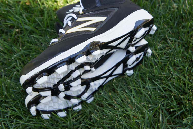 New New Balance Cleats Adult  Model 4040B3