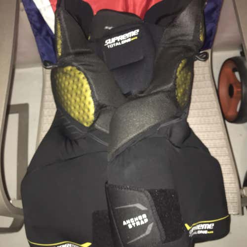 Bauer Supreme Total One NXG Hockey Girdle Senior Large