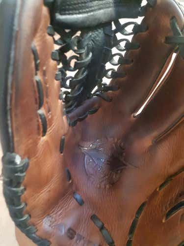 Easton DS115 Baseball Glove 11.5
