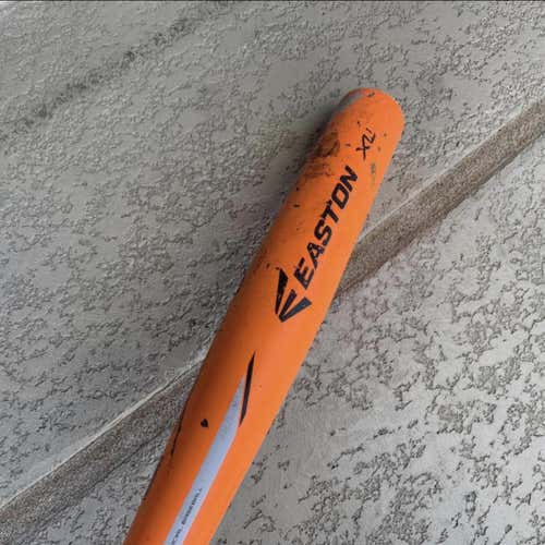 Easton XL1 Bat *MEED TO SELL FAST*