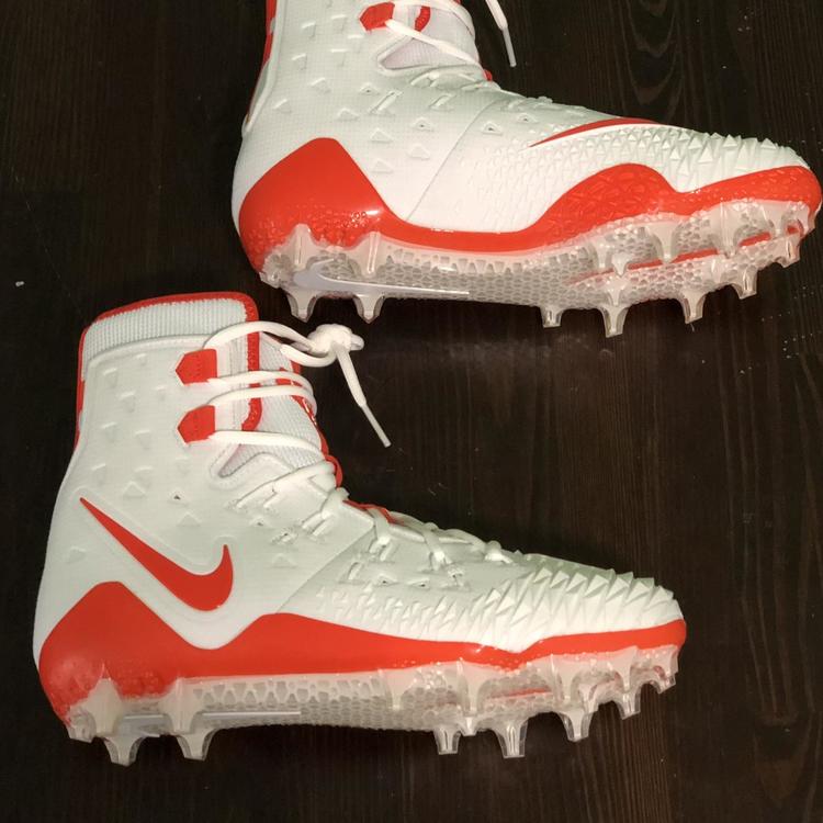 nike zoom force savage elite