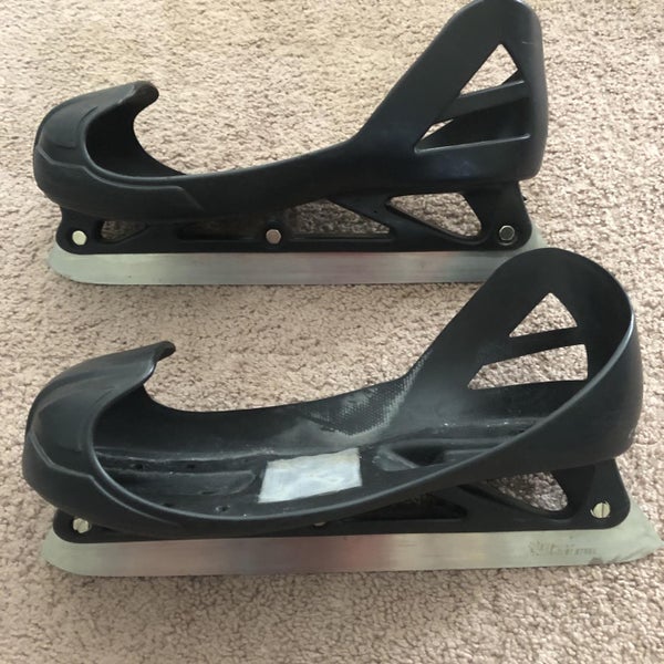 CCM Cowling Size 9 with Step Steel