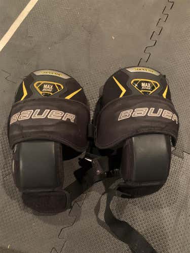 Bauer knee Guards/pads