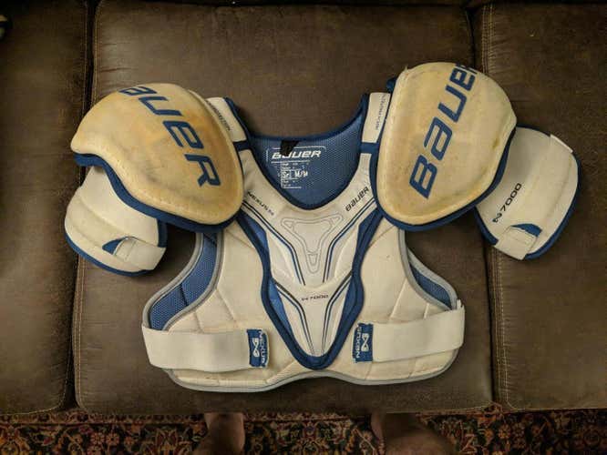 Bauer Nexus 7000 Shoulder Pads Senior