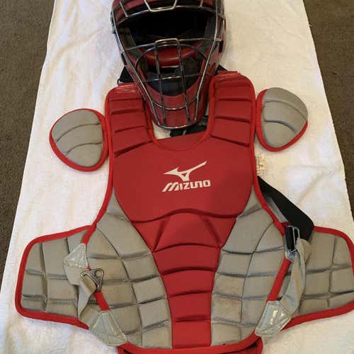 Mizuno Samurai Youth Chest Protector  & Catcher’s Mask