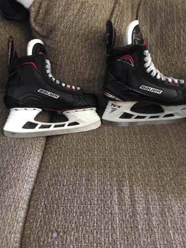 New Vapor 1X 2.0 Hockey Skates Senior  Size 8