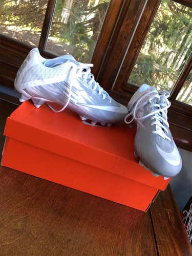 Nike Cleats Adult