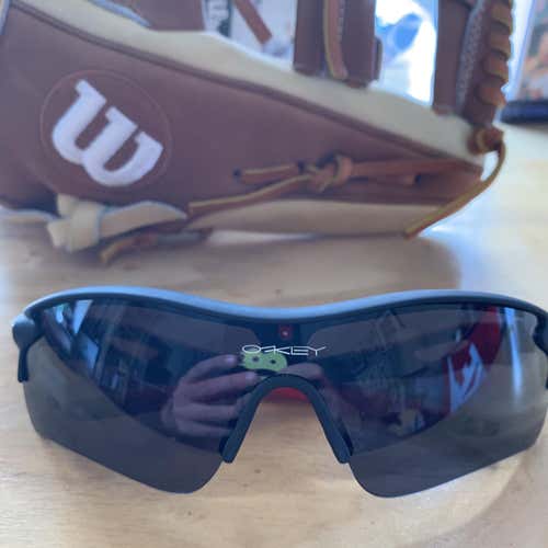 New Oakley Radarlock