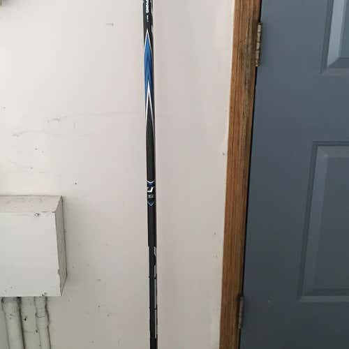 New U+ CL Hockey Stick Righty Mid Senior