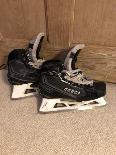 Bauer Goalie Skates Junior Size 5
