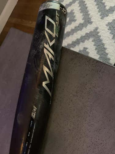 Easton Mako Beast Bat