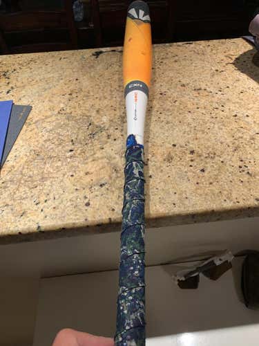 Easton ORANGE Mako Bat!!