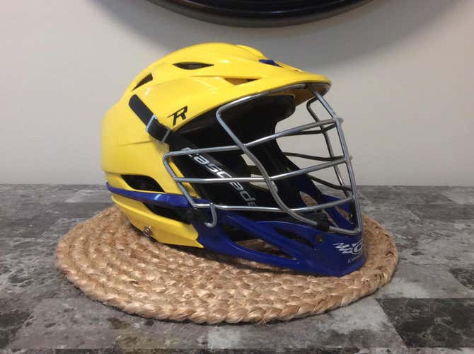 Cascade R Helmet (Very Good Condition)