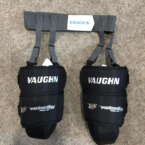 Vaughn V7 SR Knee Pads with Belt