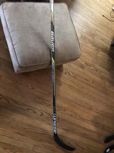 New Bauer Hockey Stick Right P92 (Ovechkin) 67 Flex