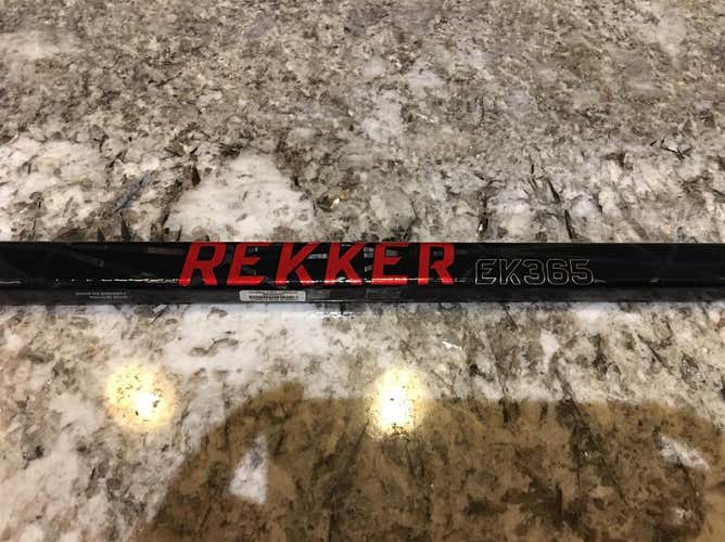 Rekker EK365 Hockey Stick Righty Mid Senior 75