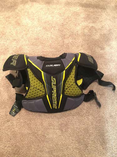 Bauer Shoulder Pads Senior