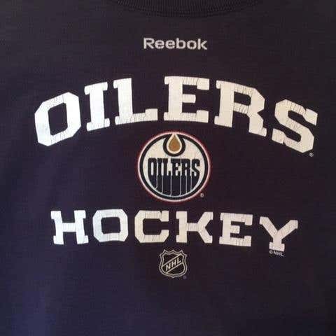 Edmonton Oilers, Reebok brand, short sleeve shirt. Adult XL.