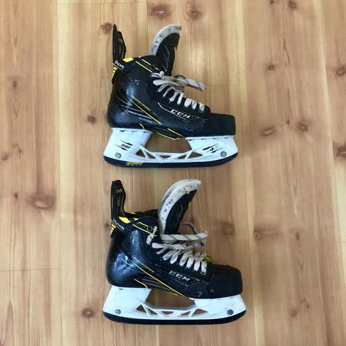 Super Tacks Hockey Skates Senior Size 6.5