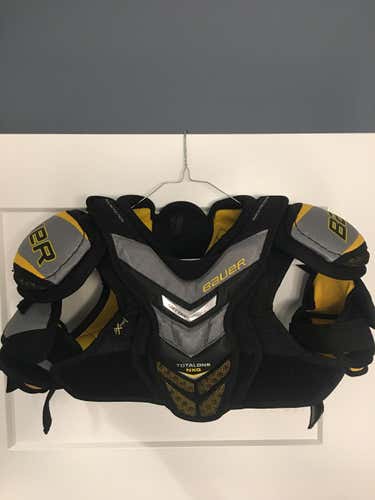 New Bauer Supreme TotalOne NXG Shoulder Pads Junior