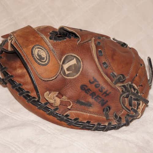 Louisville Slugger Catchers Mitt Open To Offers